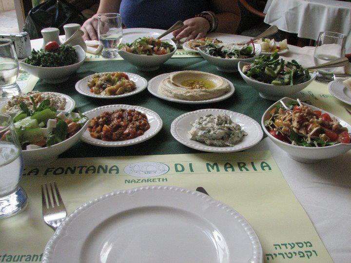 428266_289825397745504_378626185_n